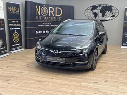 Onyx schwarz metalli (metallic) Gebraucht 2022 Opel Astra Design & Tech Kombi | 14.699 € (Fairer Preis)