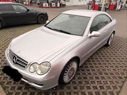 Silber Gebraucht 2007 Mercedes CLK200 Elegance Coupé | 5.900 € (Fairer Preis)
