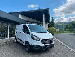 Weiß Gebraucht 2018 Ford Transit Custom Van / Kleinbus | 12.980 €