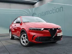 Rot Gebraucht 2024 Alfa Romeo Tonale SUV | 27.749 € (Fairer Preis)