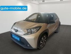Ginger beige / night sky black Gebraucht 2023 Toyota Aygo Pulse Kleinwagen | 15.490 € (Fairer Preis)