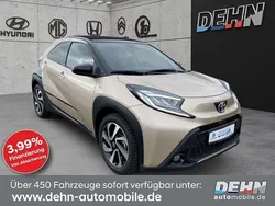 Beige Gebraucht 2024 Toyota Aygo Connect Style Kleinwagen | 17.950 € (Fairer Preis)