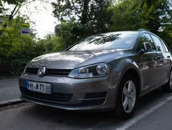Grau Gebraucht 2015 VW Golf VII Comfortline Kombi | 7.400 € (Fairer Preis)