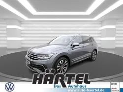 Platinum grey, metallic Gebraucht 2022 VW Tiguan Allspace R-line SUV | 40.700 € (Fairer Preis)