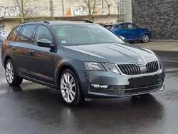Grau Gebraucht 2019 Skoda Octavia Kombi | 10.500 € (Superpreis)