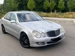 Silber Gebraucht 2006 Mercedes E280 Avantgarde Limousine | 6.600 €