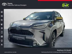 Marlingrau metallic, dach warm gold Gebraucht 2022 Toyota Yaris Hybrid Advance Kleinwagen | 23.890 € (Teuer)