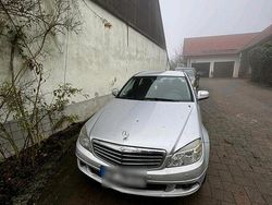 Grau Gebraucht 2023 Mercedes 200 Limousine | 4.800 €