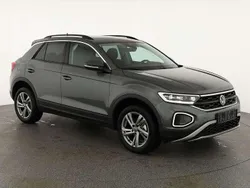 Deepblack perleffekt Neu 2025 VW T-Roc Life SUV | 33.045 € (Superpreis)