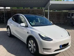 Weiß Gebraucht 2022 Tesla Model Y Long Range SUV | 34.900 € (Guter Preis)