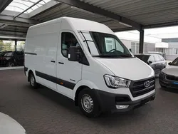 Weiß Gebraucht 2018 Hyundai H 350 Van | 11.480 € (Etwas zu teuer)
