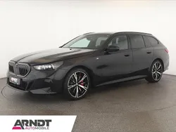 Saphirschwarz Gebraucht 2025 BMW 540 Comfort Edition Kombi | 69.784 € (Superpreis)
