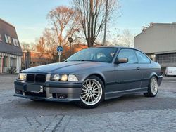 Grau Gebraucht 1993 BMW 325 M Sport Coupé | 12.300 €
