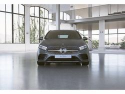Grau Gebraucht 2019 Mercedes A180 Kleinwagen | 25.780 € (Teuer)