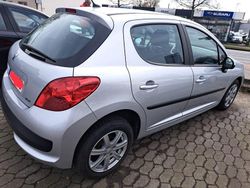 Silber Gebraucht 2007 Peugeot 207 Kleinwagen | 2.500 € (Fairer Preis)