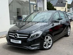 Schwarz Gebraucht 2018 Mercedes B180 Van / Kleinbus | 16.800 € (Fairer Preis)