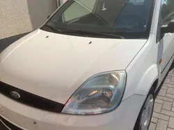 Weiß Gebraucht 2005 Ford Fiesta Kleinwagen | 1.250 € (Fairer Preis)