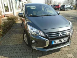 Basaltgrau Gebraucht 2024 Mitsubishi Space Star Select Limousine | 13.610 € (Etwas zu teuer)