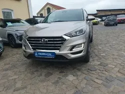 Beige Gebraucht 2019 Hyundai Tucson Trend SUV | 16.999 € (Fairer Preis)