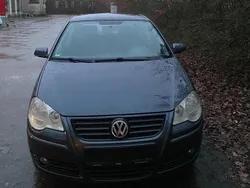 Blau Gebraucht 2006 VW Polo Trendline Kleinwagen | 2.500 € (Fairer Preis)