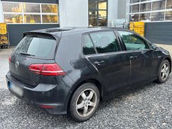 Schwarz Gebraucht 2015 VW Golf VII Cup Kleinwagen | 7.600 € (Teuer)