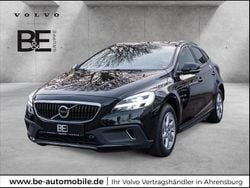 Schwarz / onyx schwarz (metallic) Gebraucht 2017 Volvo V40 CC Plus Kombi | 17.950 € (Guter Preis)