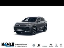 Grau (delfingrau) Neu 2025 VW Tiguan IQ Drive SUV | 55.330 €