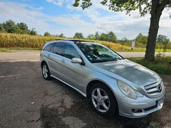 Silber Gebraucht 2006 Mercedes R320 Van / Kleinbus | 5.900 € (Fairer Preis)