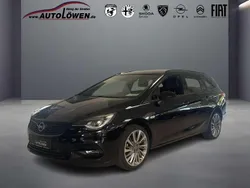 Onyx schwarz (metallic) Gebraucht 2021 Opel Astra Ultimate Kombi | 15.040 € (Etwas zu teuer)