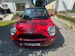 Rot Gebraucht 2006 Mini Cooper Cabriolet Cabrio | 4.820 € (Etwas zu teuer)