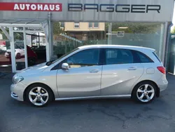 Polarsilber metalliclack Gebraucht 2013 Mercedes B200 Van / Kleinbus | 10.990 € (Fairer Preis)