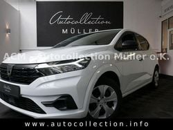 Weiß Gebraucht 2022 Dacia Sandero Essentiel Limousine | 9.997 € (Superpreis)