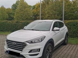 Weiß Gebraucht 2019 Hyundai Tucson SUV | 17.500 € (Etwas zu teuer)