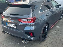 Grau Gebraucht 2020 Kia Ceed GT Limousine | 20.950 € (Fairer Preis)