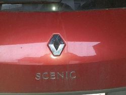 Rot Gebraucht 2006 Renault Mégane II Limousine | 1.800 € (Guter Preis)