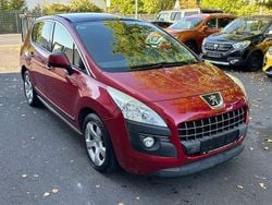 Rot Gebraucht 2009 Peugeot 3008 Premium Limousine | 3.500 € (Guter Preis)
