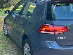 Silber Gebraucht 2018 VW Golf Coupé | 7.500 €