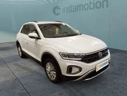 Weiß Gebraucht 2024 VW T-Roc Life SUV | 23.403 € (Guter Preis)