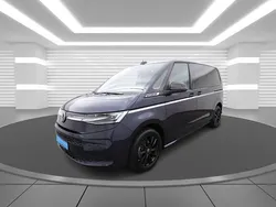 Starlight blue, metallic Gebraucht 2024 VW T7 Style Van | 54.100 € (Guter Preis)