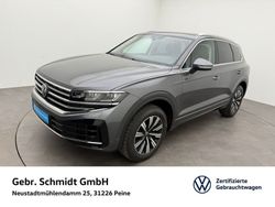 Grau Gebraucht 2023 VW Touareg Elegance SUV | 61.600 € (Fairer Preis)