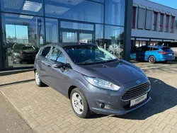 Midnight skygrau metallic Gebraucht 2014 Ford Fiesta Titanium Kleinwagen | 7.690 € (Fairer Preis)