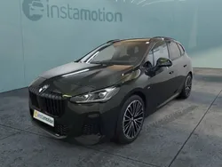 Grün Gebraucht 2023 BMW 218 Active Tourer M Sport Van / Kleinbus | 34.750 € (Teuer)