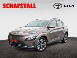 Beige (silky bronze / met) Gebraucht 2022 Hyundai Kona Select SUV | 16.979 € (Guter Preis)