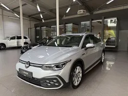 Reflexsilber metallic (metallic) Gebraucht 2022 VW Golf Alltrack S Kombi | 28.490 € (Superpreis)