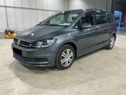 Grau Gebraucht 2020 VW Touran Van / Kleinbus | 13.036 € (Superpreis)