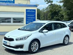 Weiß Gebraucht 2016 Kia Ceed Sportswagon DREAM-TEAM Edition Kombi | 12.490 € (Teuer)