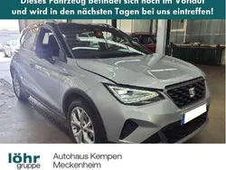 Silber Gebraucht 2024 Seat Arona FR SUV | 23.550 € (Fairer Preis)