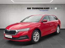 Velvet rot (metallic) Gebraucht 2022 Skoda Octavia Style Kombi | 21.860 € (Guter Preis)