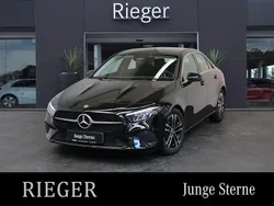 Schwarz Gebraucht 2024 Mercedes A200 Progressive Limousine | 30.855 € (Fairer Preis)