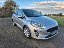 Silber Gebraucht 2018 Ford Fiesta Titanium Kleinwagen | 10.700 € (Guter Preis)